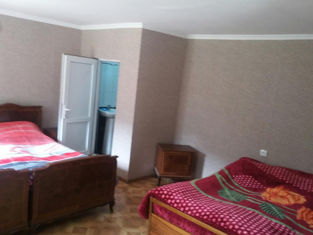 Guest House Adelina Μέστια Εξωτερικό φωτογραφία